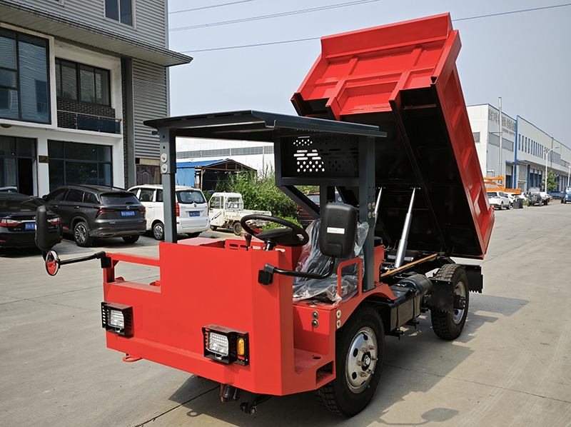 4吨矿用运输车