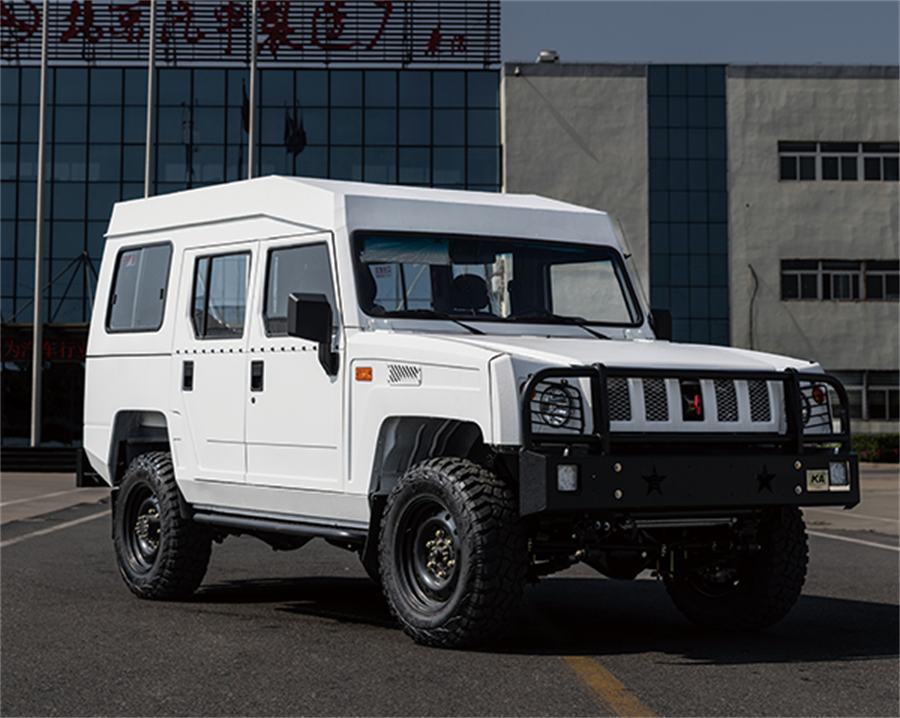 四门五人车